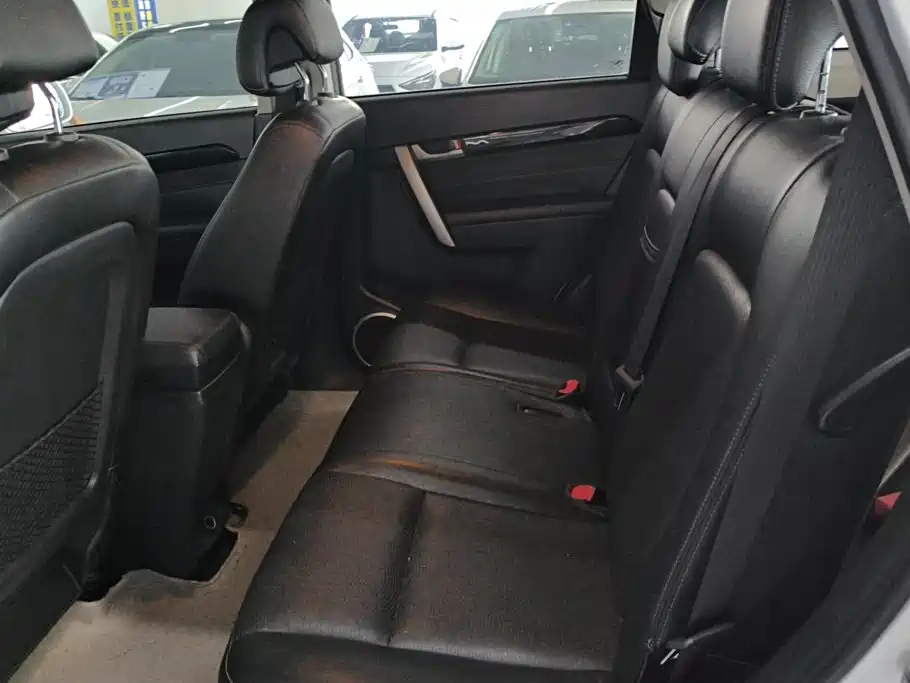 Chevrolet Captiva 2014 2014 2.4L 2WD Urban 7-seater