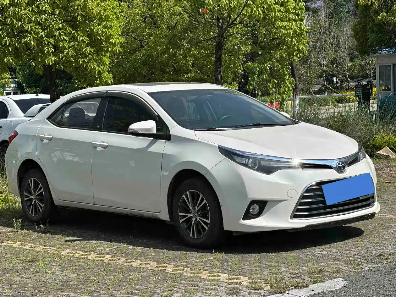 Toyota Levin 2016 1.6G CVT Elite Edition фото 3