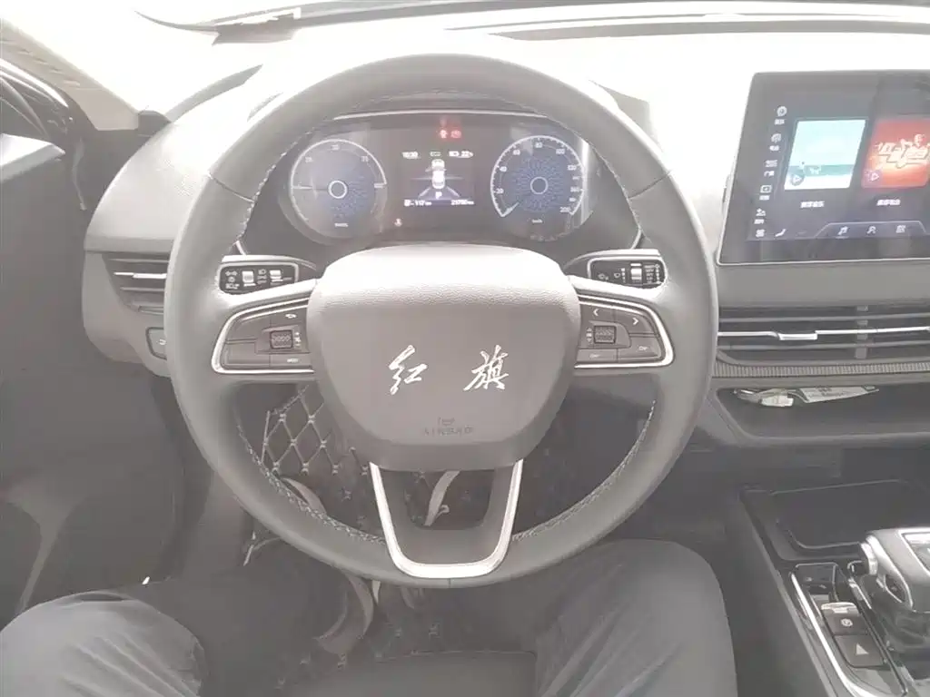 Hongqi E-QM5 2023 Facelift Basic Travel Edition фото 11