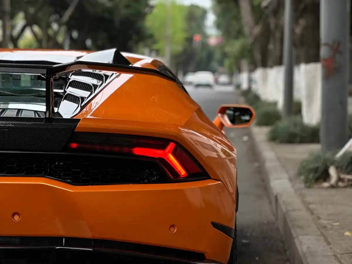 Lamborghini Huracán 2014 LP 610-4 фото 15