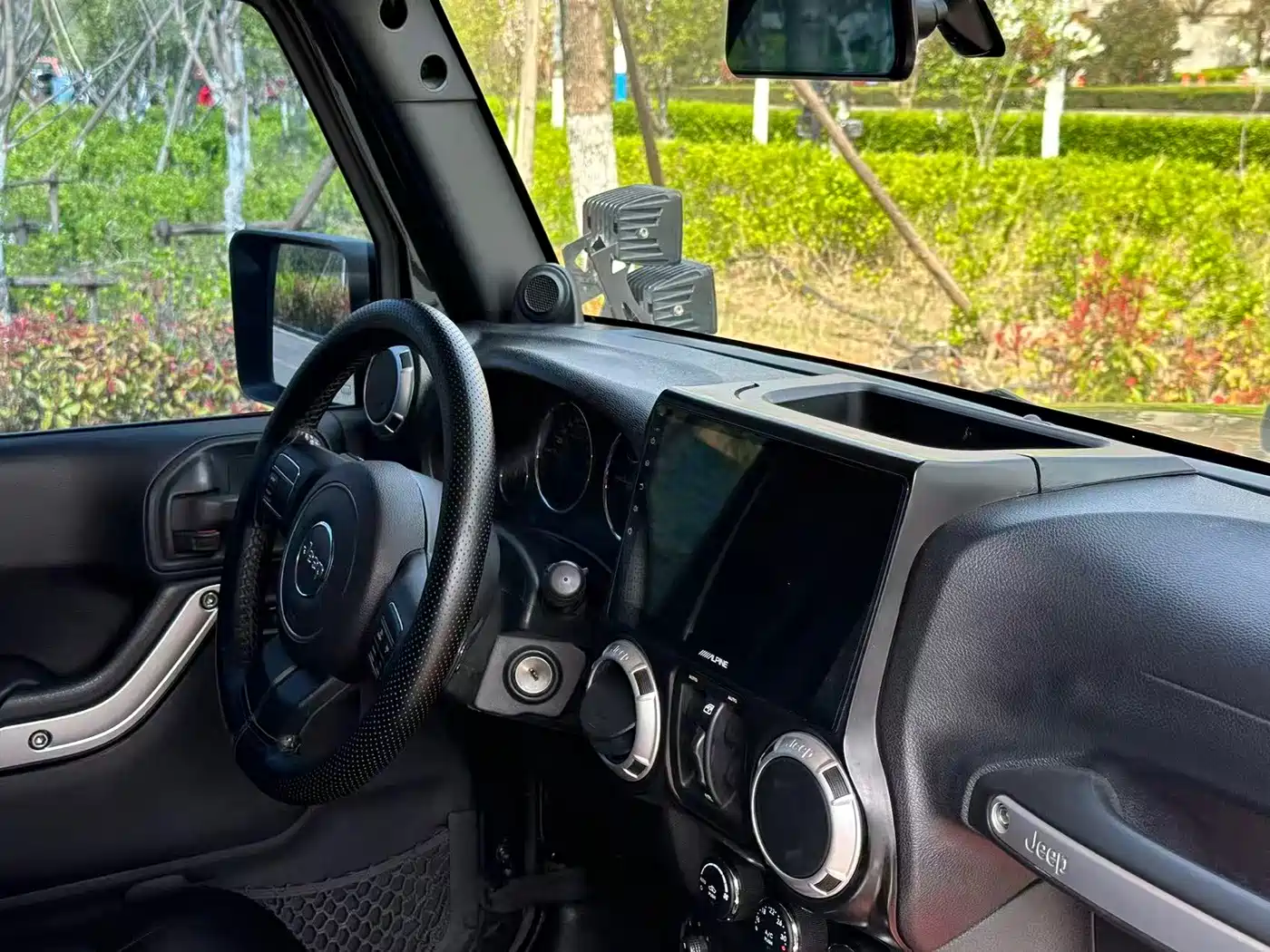 Jeep Wrangler 2011 2011 Model 3.8L Sahara 4-Door