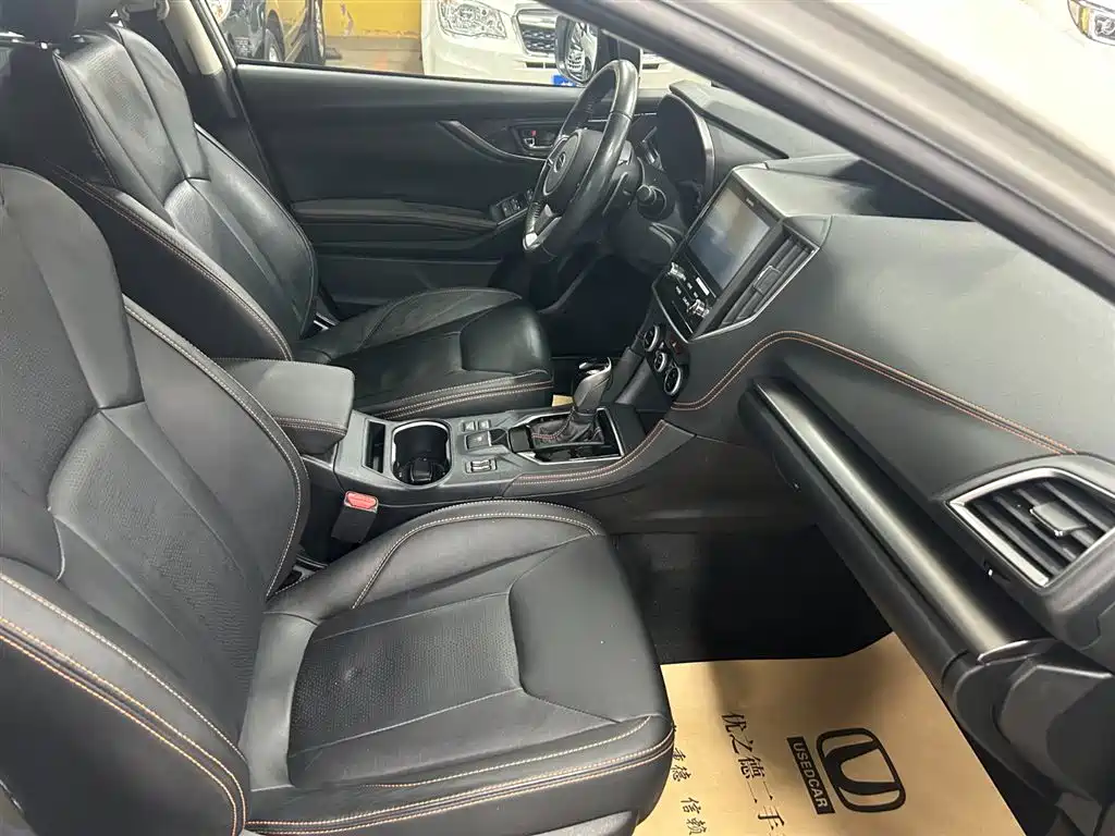 Subaru XV 2018 2.0i AWD Limited EyeSight фото 9