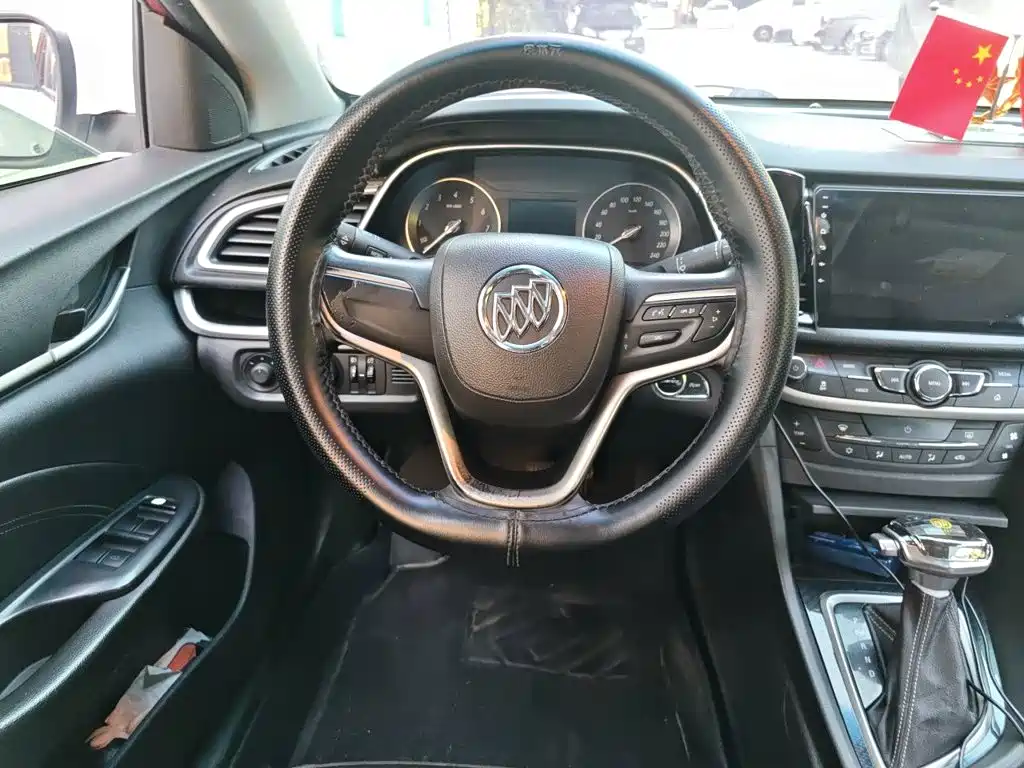 Photo 11 - Buick Excelle