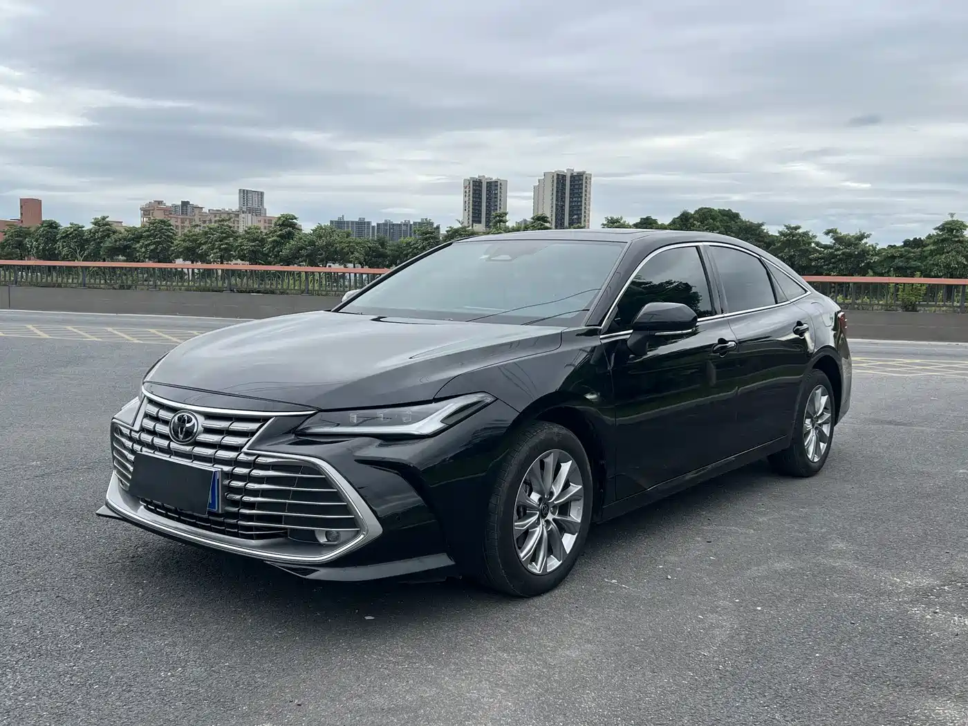 Toyota Avalon 2025 2024 Model 2.0L Progressive Edition