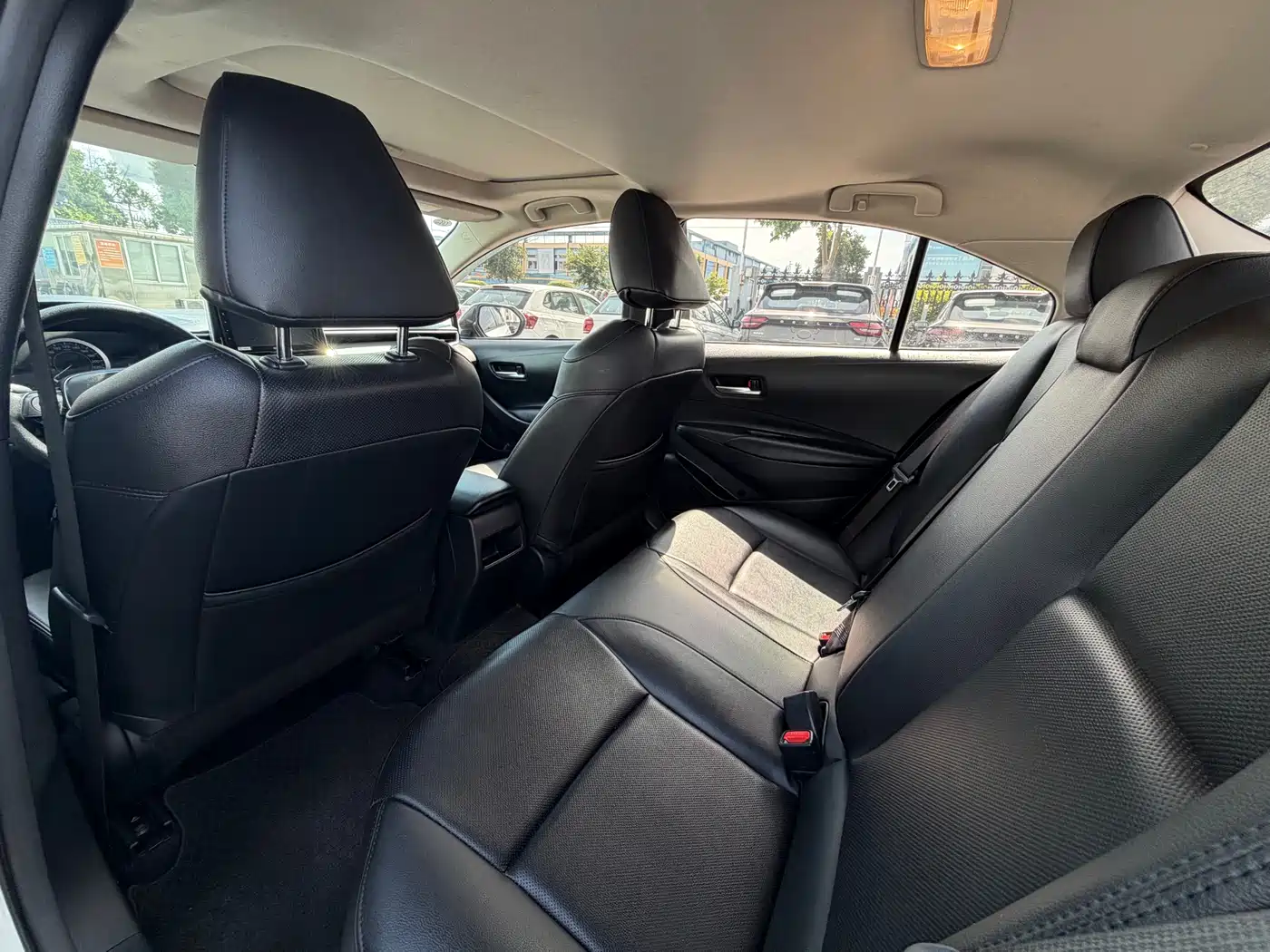 Toyota Corolla 2019 1.2T S-CVT GL-i Elite Edition фото 6