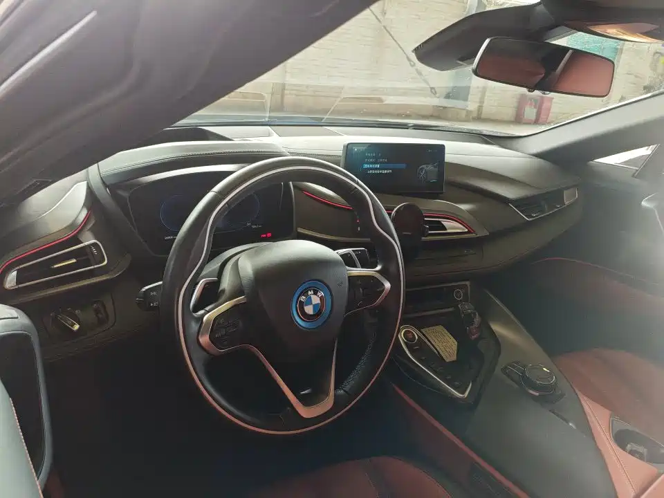 BMW i8 2019 Convertible Sports Car фото 3