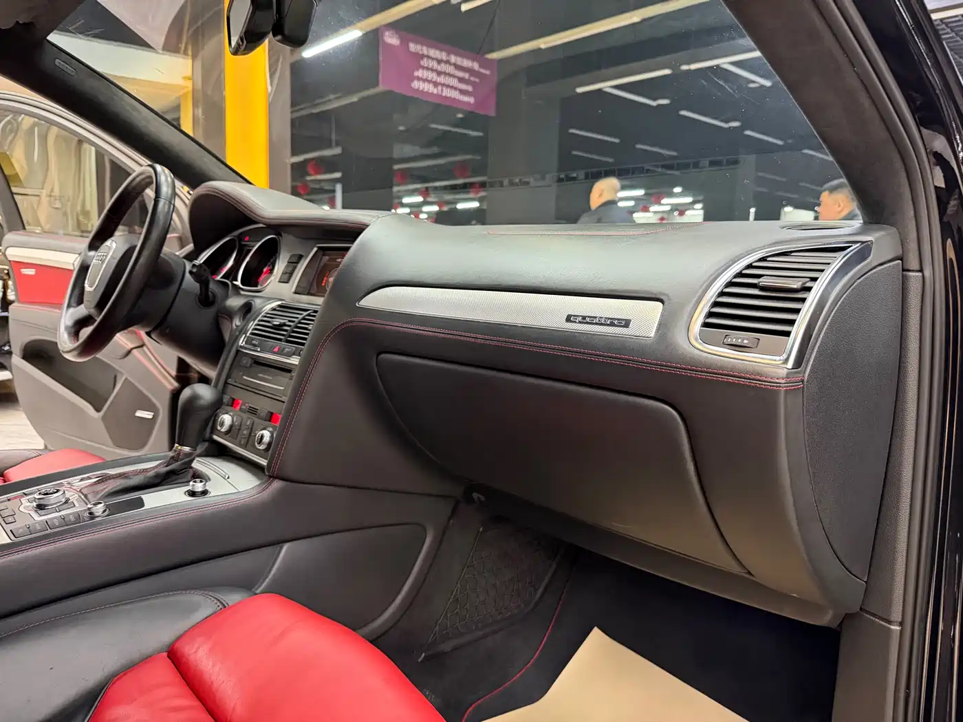 Audi Q7 2011 3.0 TFSI Exclusive (200kW) фото 24
