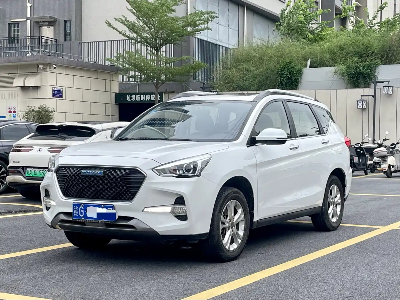 Haval M6 2017 2017 1.5T Automatic 2WD Elite