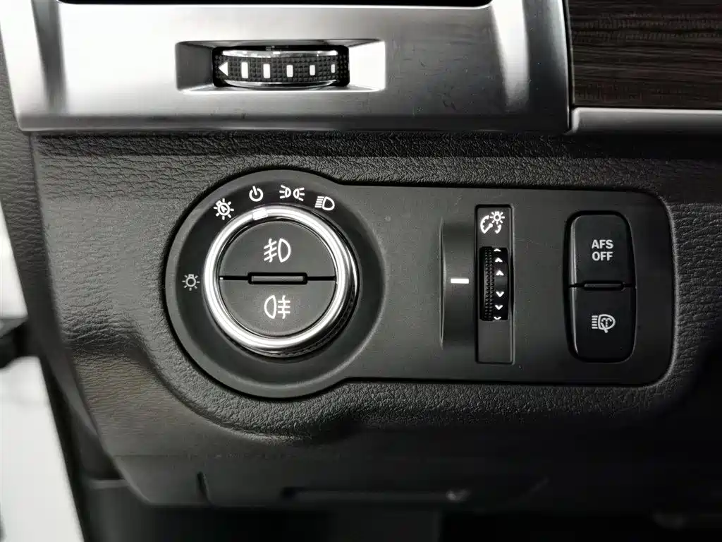 Haval H9 2017 2.0T Petrol 4WD Premium 5-seater фото 21