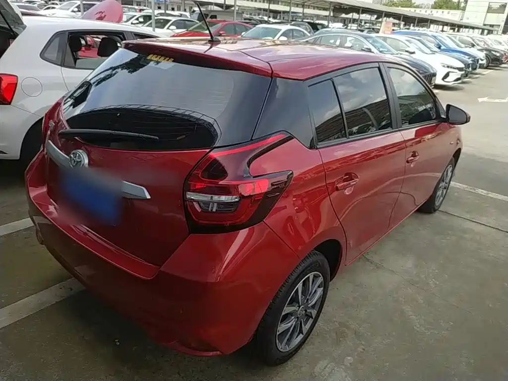 Toyota Vios FS 2021 1.5L CVT Fengchi Edition фото 7