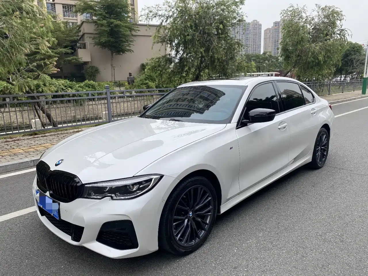 BMW 3 Series 2021 325Li M Sport Package