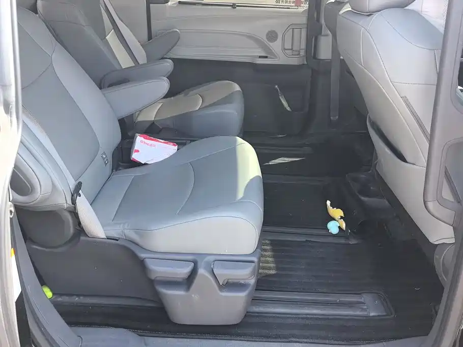 Toyota Granvia 2024 2024 2.5L Hybrid Comfort