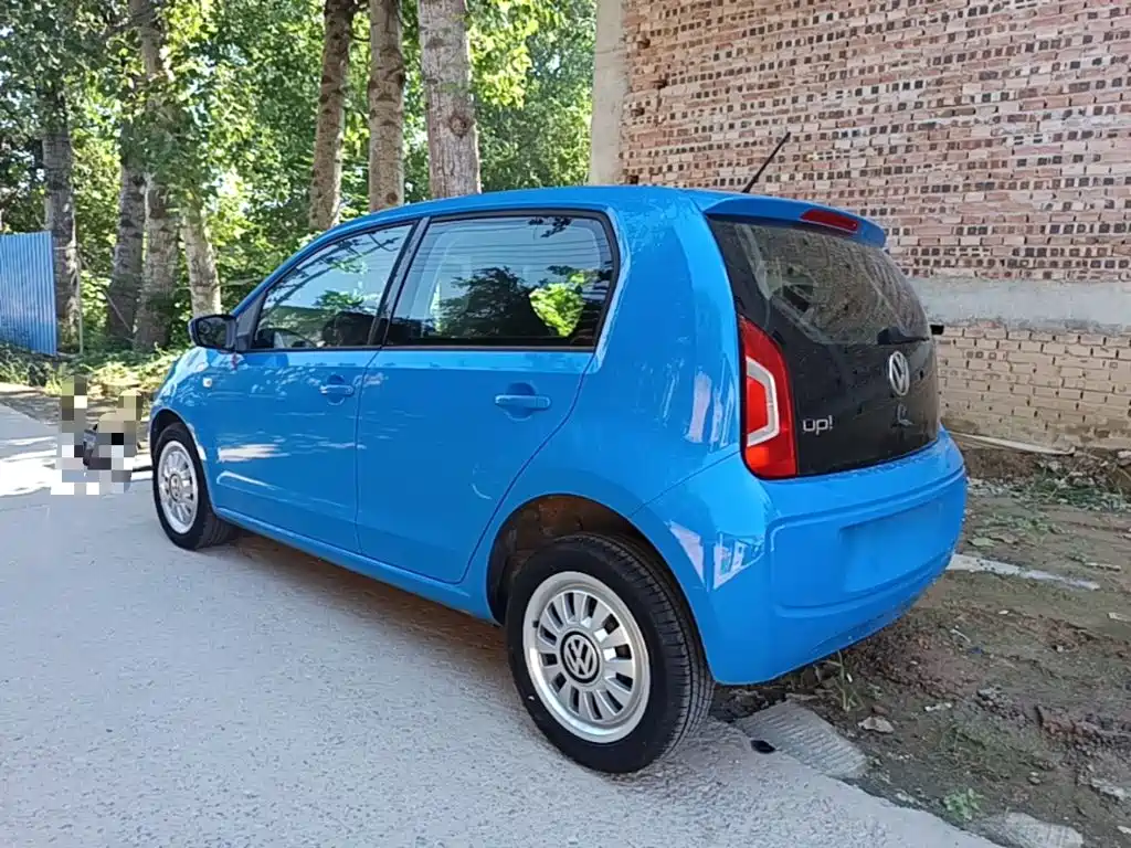 2015 Volkswagen up!