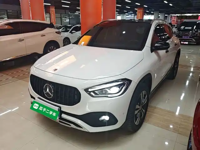 Mercedes-Benz GLA GLA 200