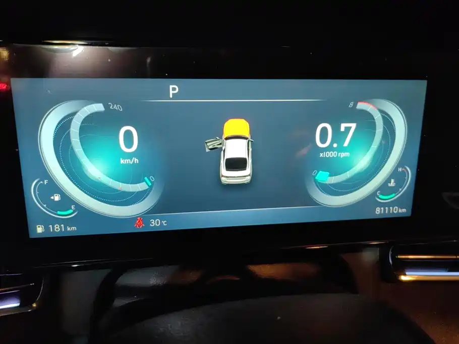 Photo 14 - Hyundai Elantra