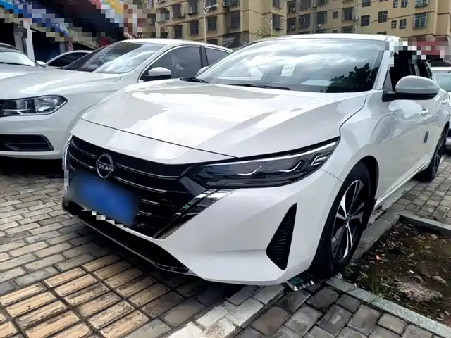 Nissan Sylphy 1.6L CVT, Комфорт