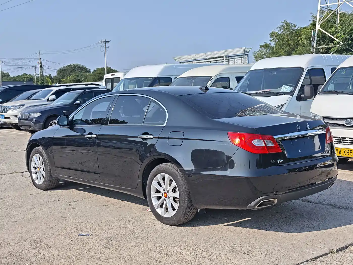 Hongqi H7 2017 2015 2.0T Luxury