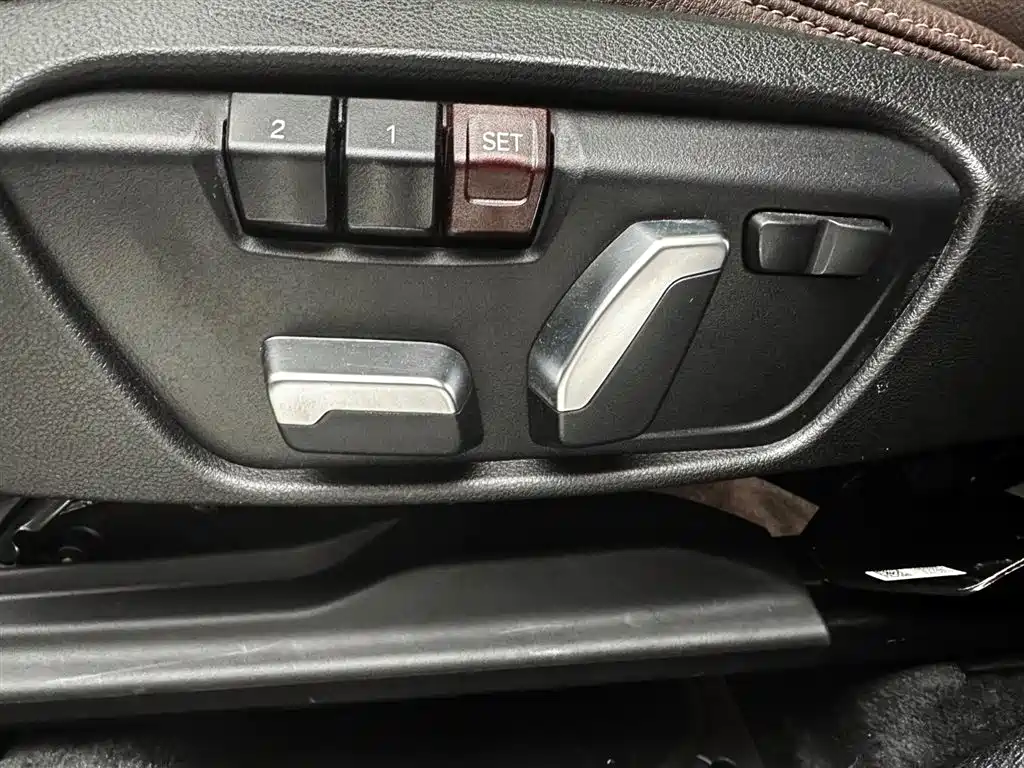 BMW X1 2022 sDrive20Li Fashion фото 18