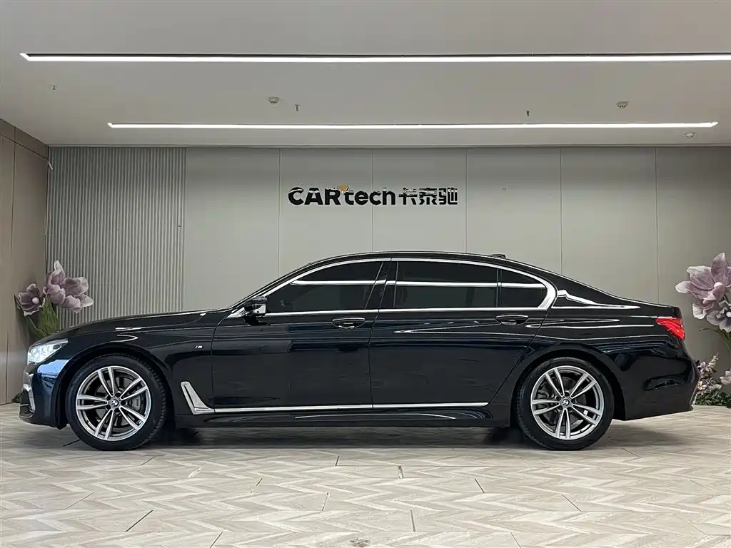 BMW 7 Series 2018 730Li Premium Type M Sport Package фото 8