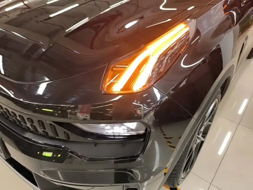 Lynk & Co 05 2021 2020 2.0TD 2WD Shine Halo
