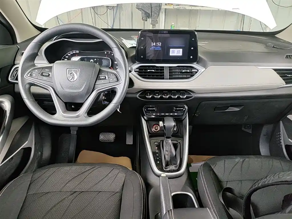 Baojun 510 2019 2019 1.5L CVT Joy Edition China VI