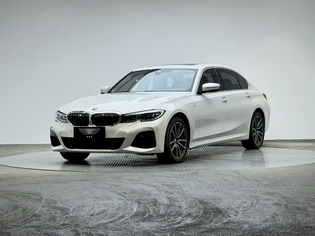 Photo 1 - BMW 3 Series