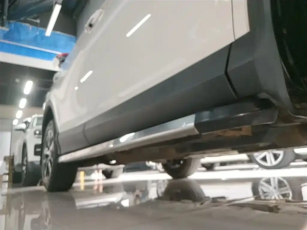 Toyota RAV4 Rongfang 2016 2.0L CVT 2WD Trend (China V) фото 21