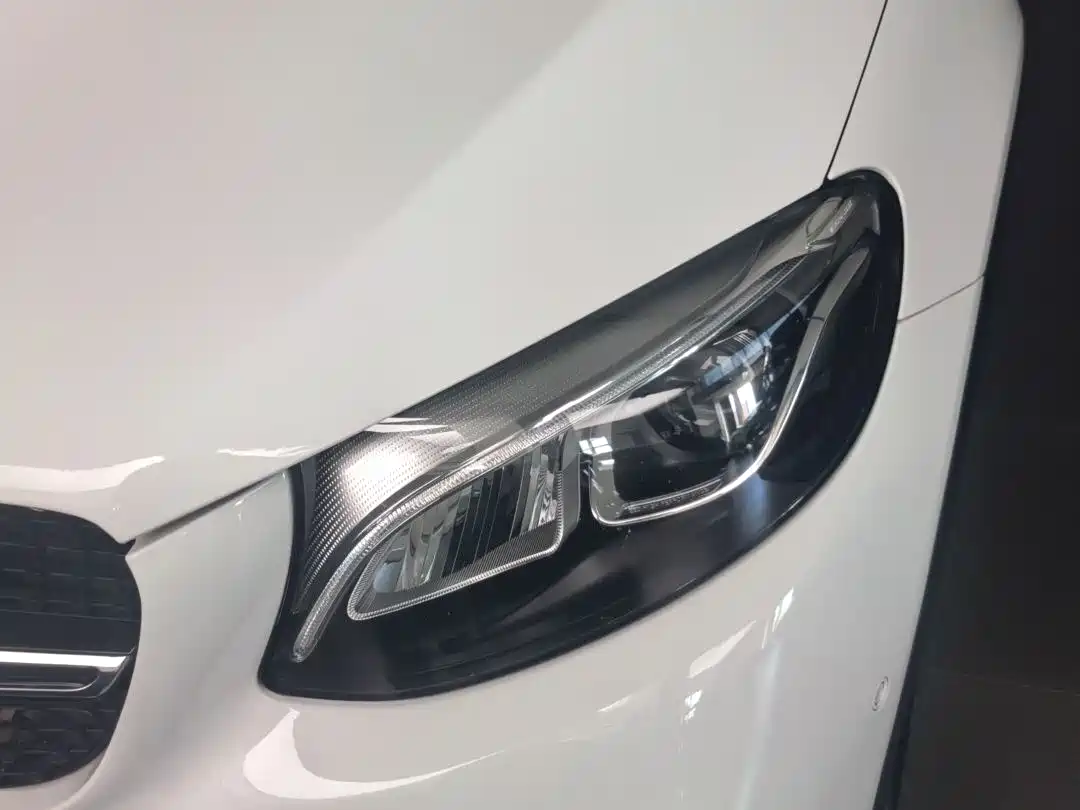 Mercedes-Benz GLC Coupe 2019 GLC 260 4MATIC Coupe SUV фото 10