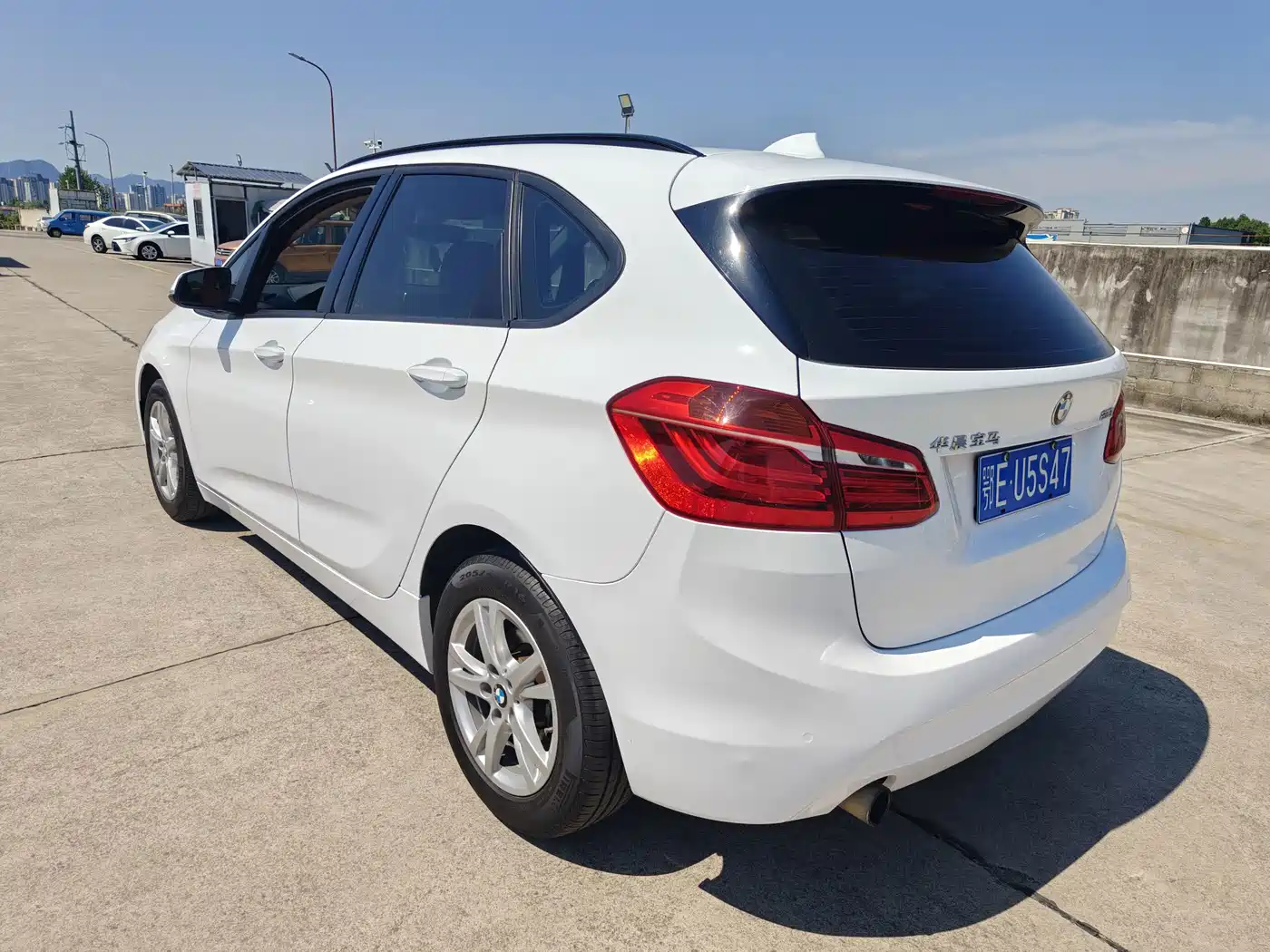 BMW 2 Series Touring 2016 2016 218i Leading