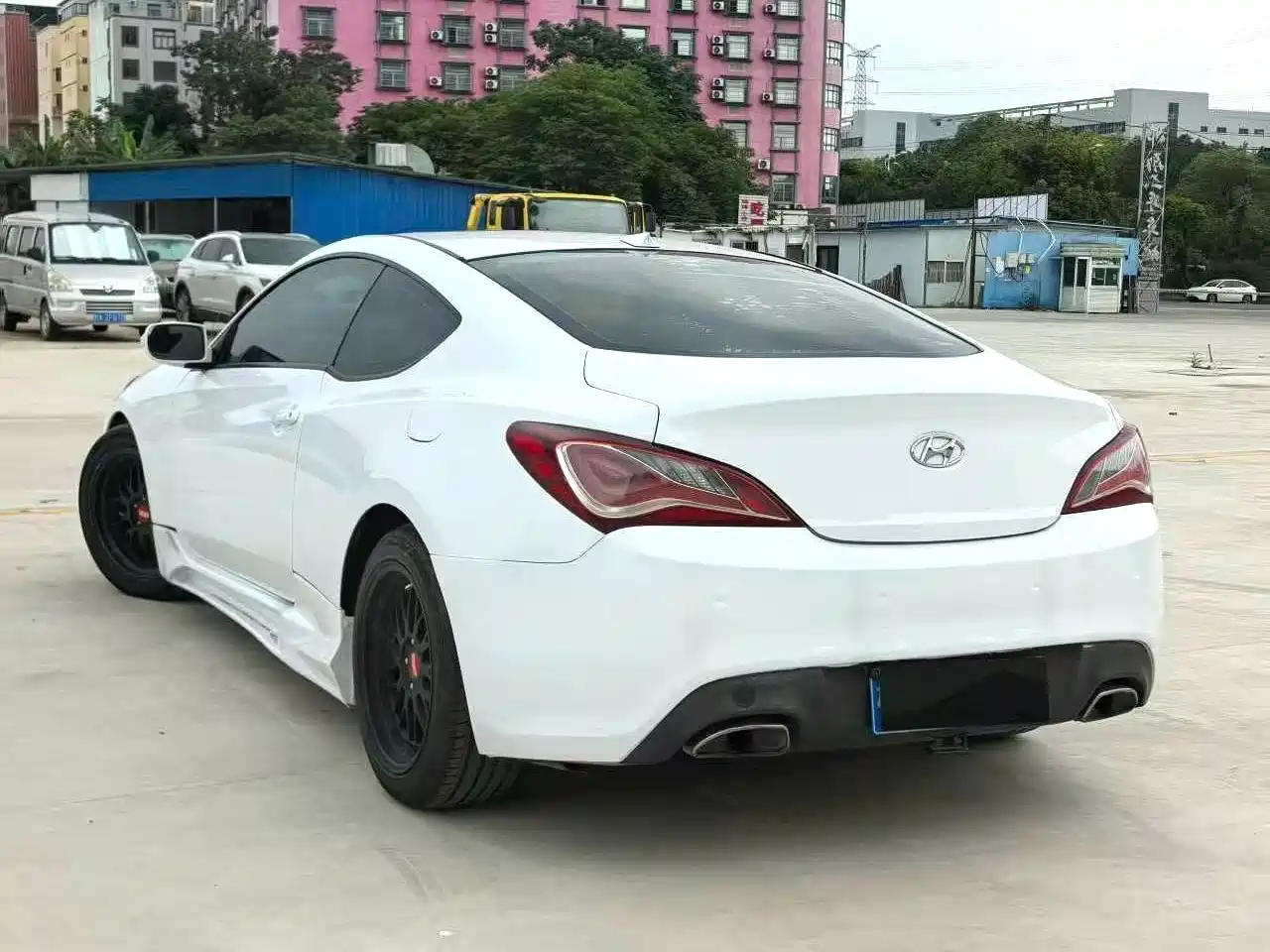 Hyundai Genesis Coupe 2013 2012 2.0T Automatic Elegant Edition
