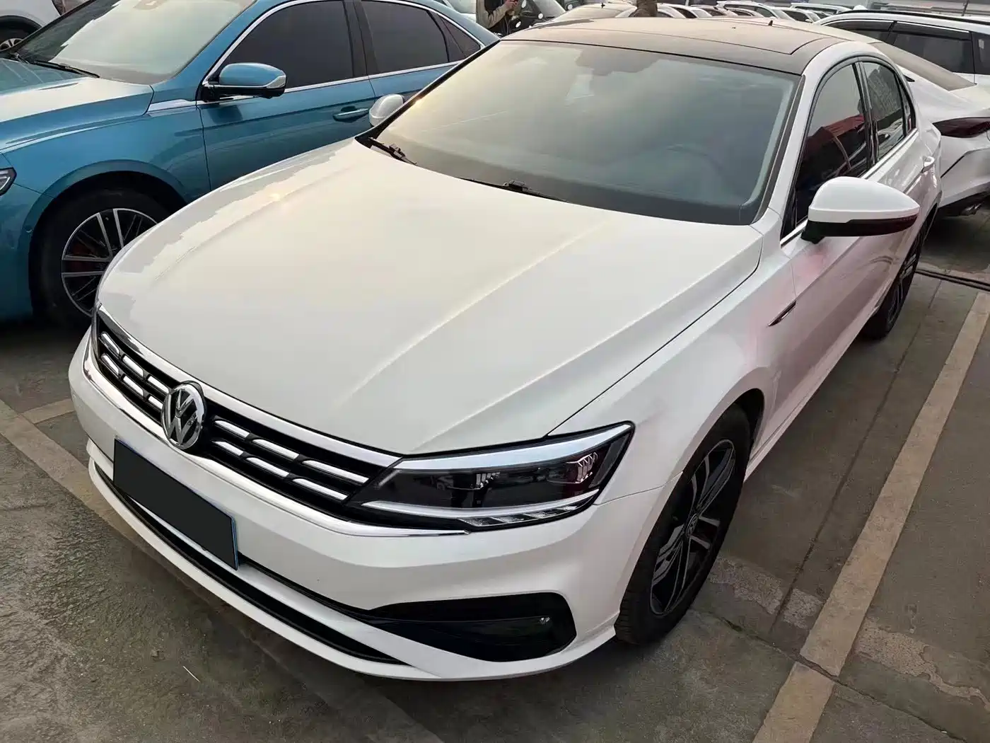 Volkswagen Lamando 2021 280TSI DSG Luxury Phantom Edition