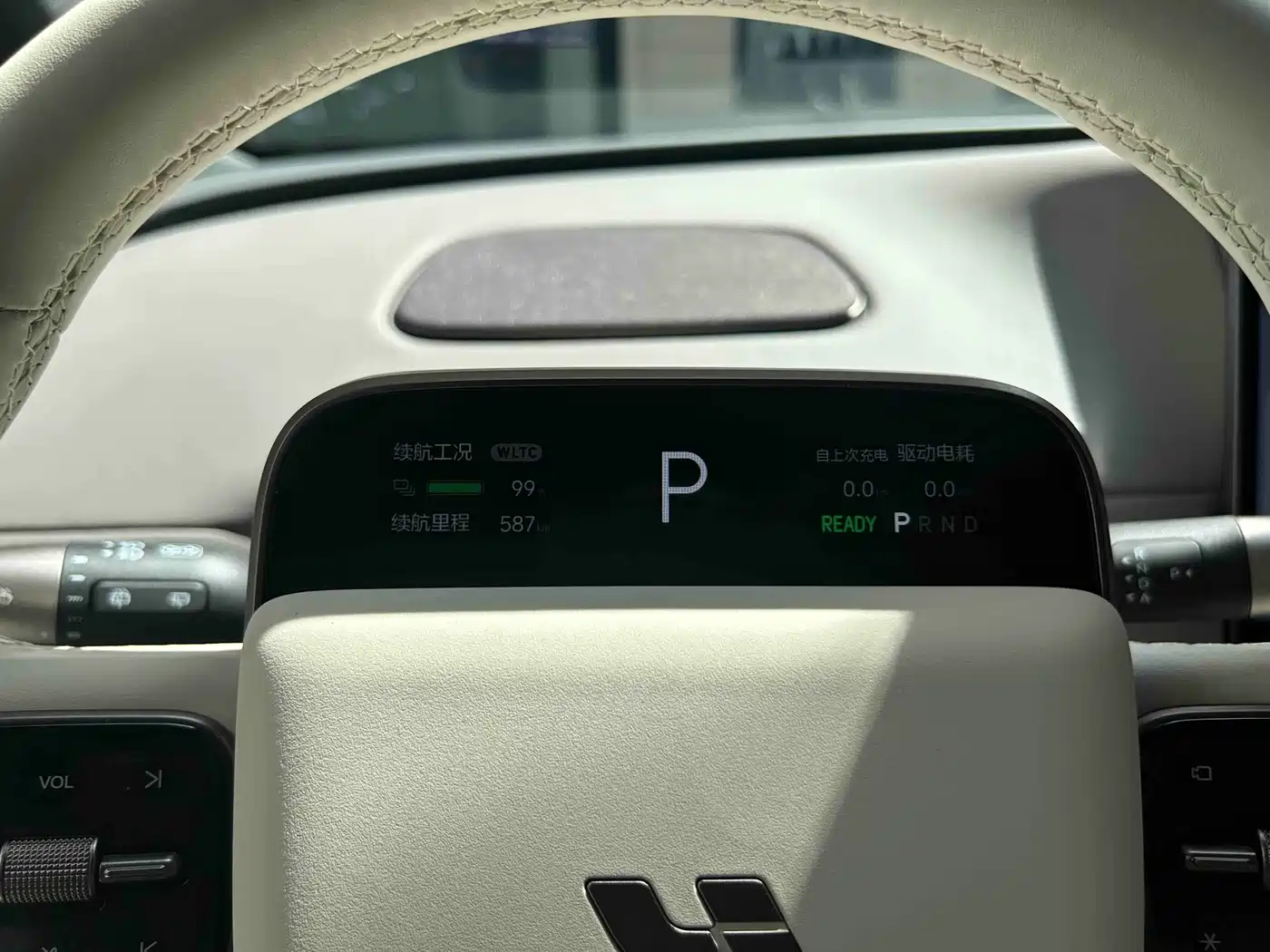 Li Auto i6 2026 2025 2WD Base Model