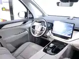 Фото 14 - Volvo EM90