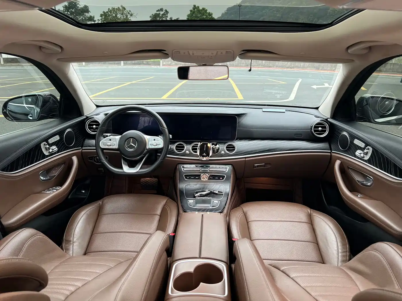 Mercedes-Benz E-Class 2019 E 300 L Sport Fashion фото 9