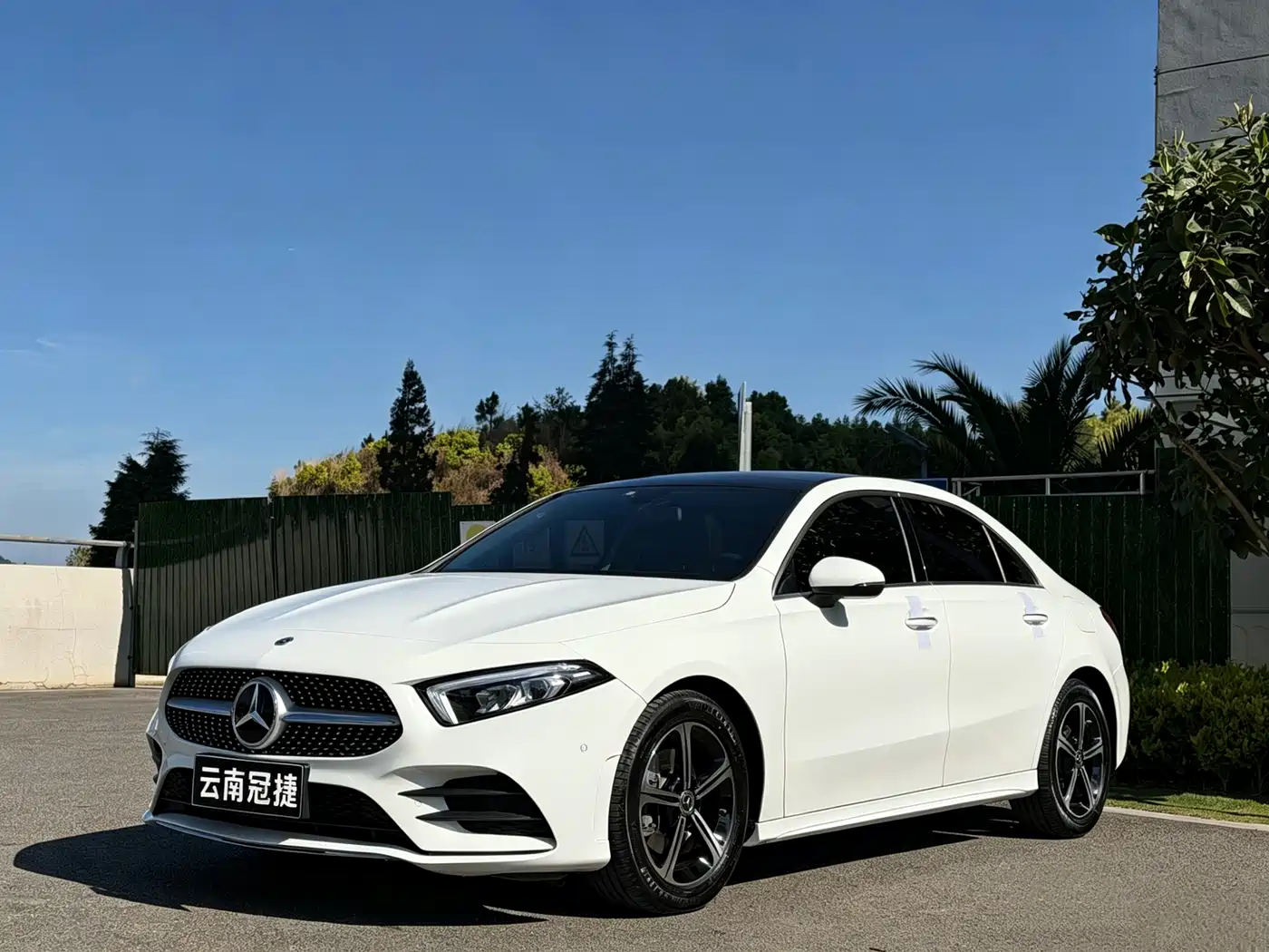 Mercedes-Benz A-Class 2022 Facelift III A 200 L Sport Sedan Fashion