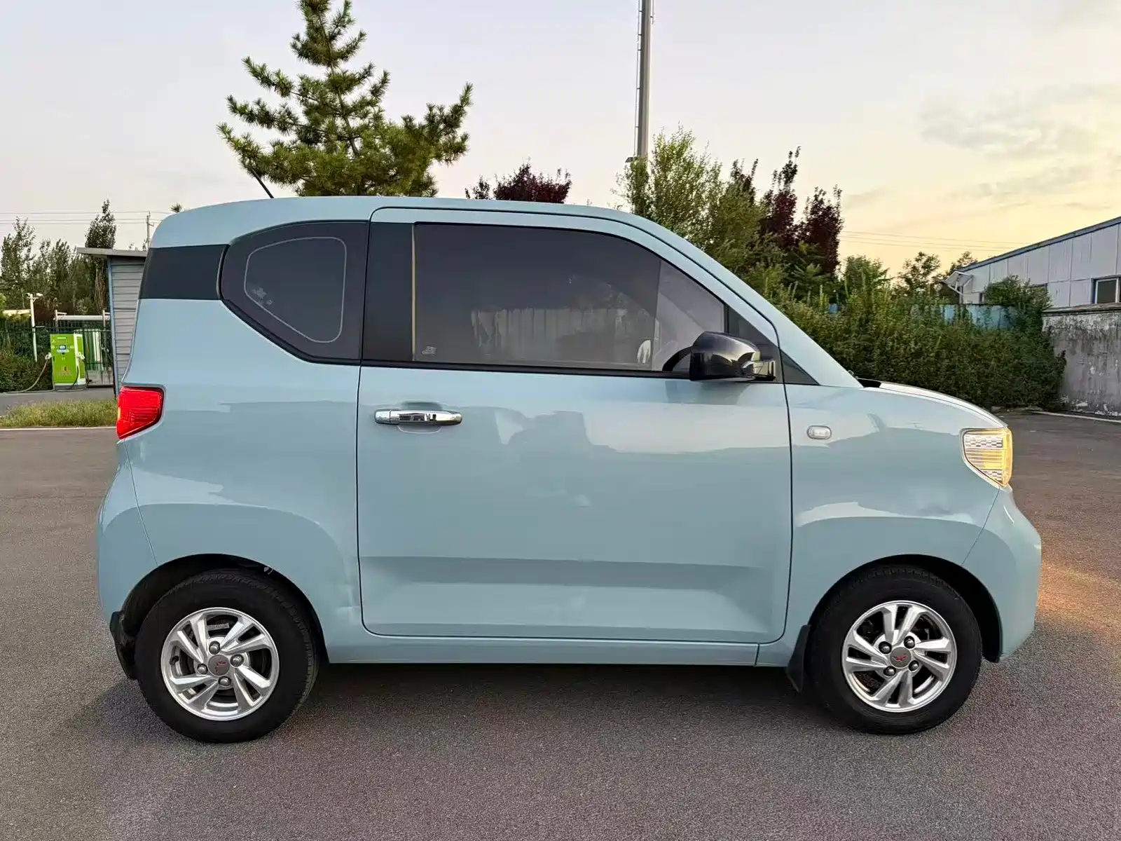 Photo 7 - Wuling Motors Hongguang MINIEV
