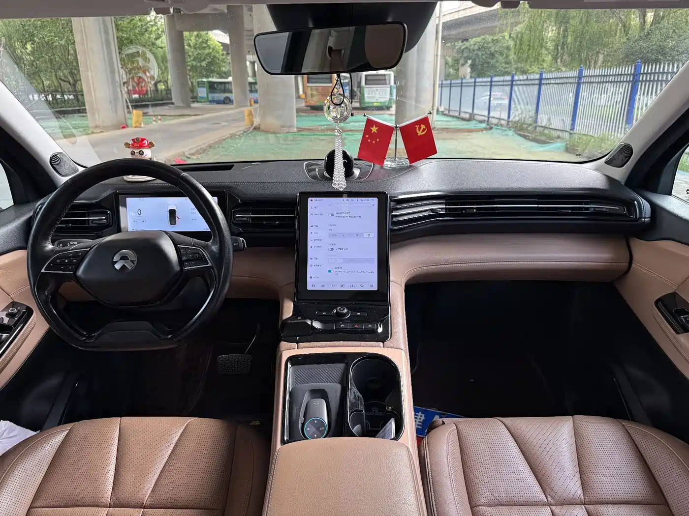 NIO ES8 2019 2018 425KM Base Edition 7-Seater