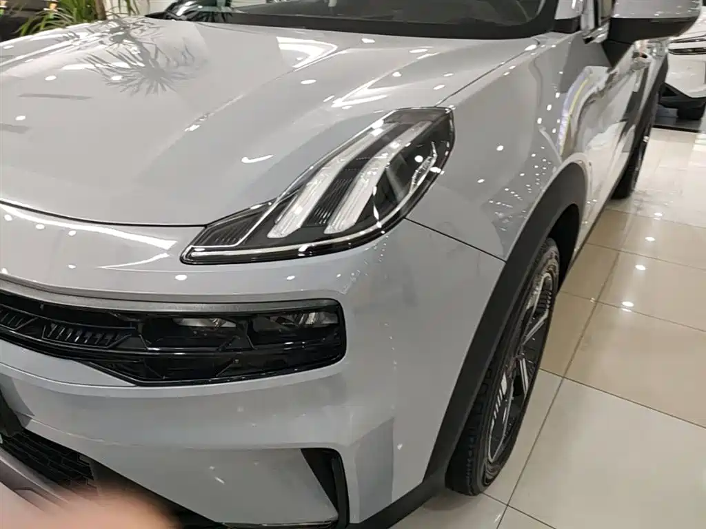 Lynk & Co 06 EM-P 2022 PHEV 84KM Range Pro фото 24