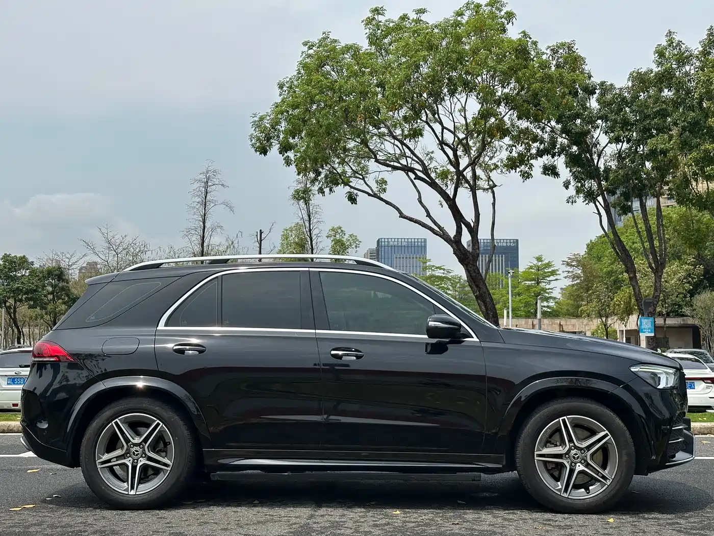 MERCEDES-BENZ GLE