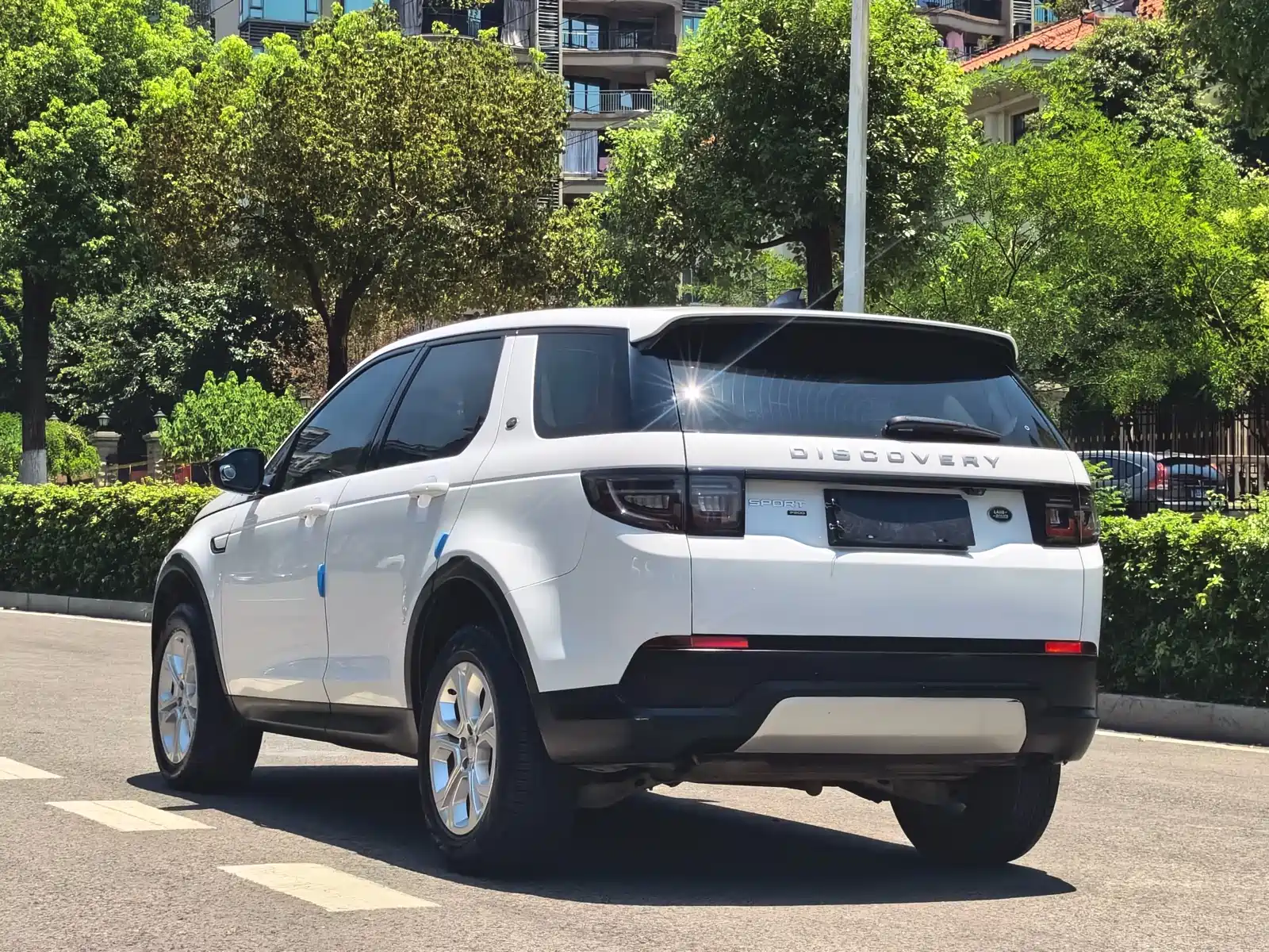 Фото 14 - Land Rover Discovery Sport