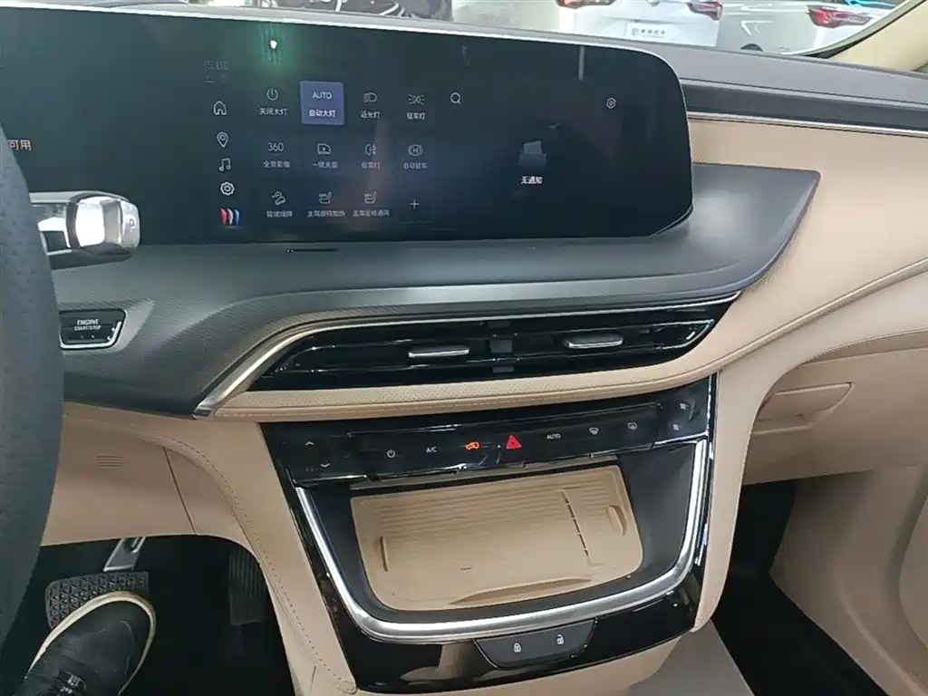 Buick GL8 New Energy 2025 Land Honor Premium Edition 7-Seater фото 13