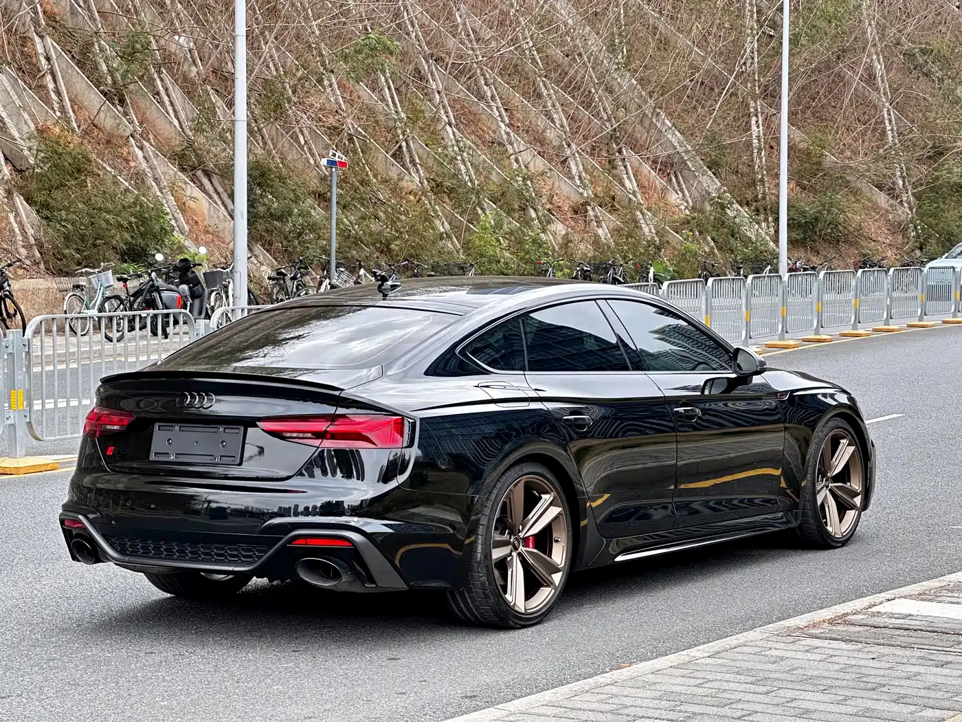 Audi RS 5 2023 Model RS 5 2.9T Sportback Dark Gold Edition фото 12