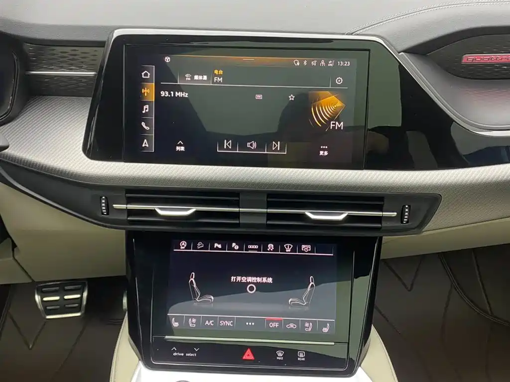 Audi Q6 2023 50 TFSI quattro Soaring Edition One фото 21