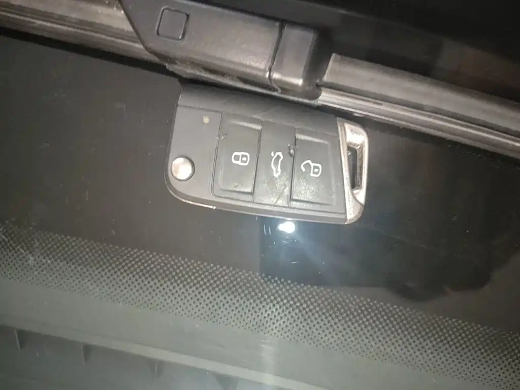 Фото 9 - Volkswagen Tiguan L