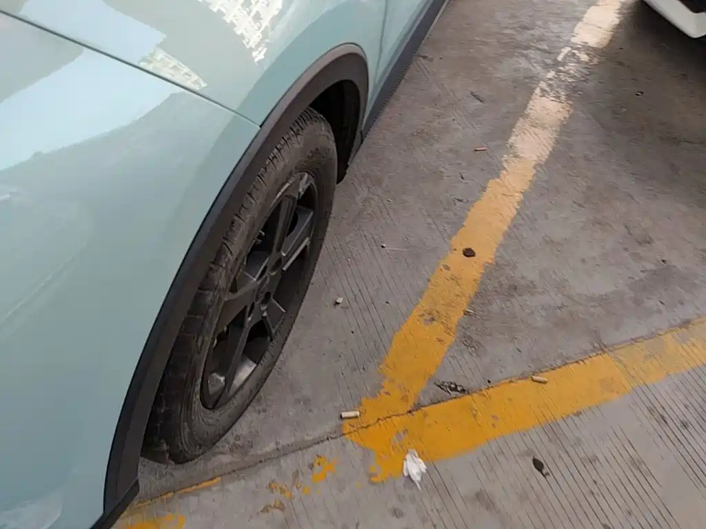Фото 23 - Geely Geometry E Firefly