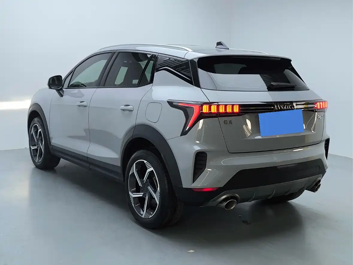 Lynk & Co 06 EM-P 2022 PHEV 84KM Range Pro фото 7
