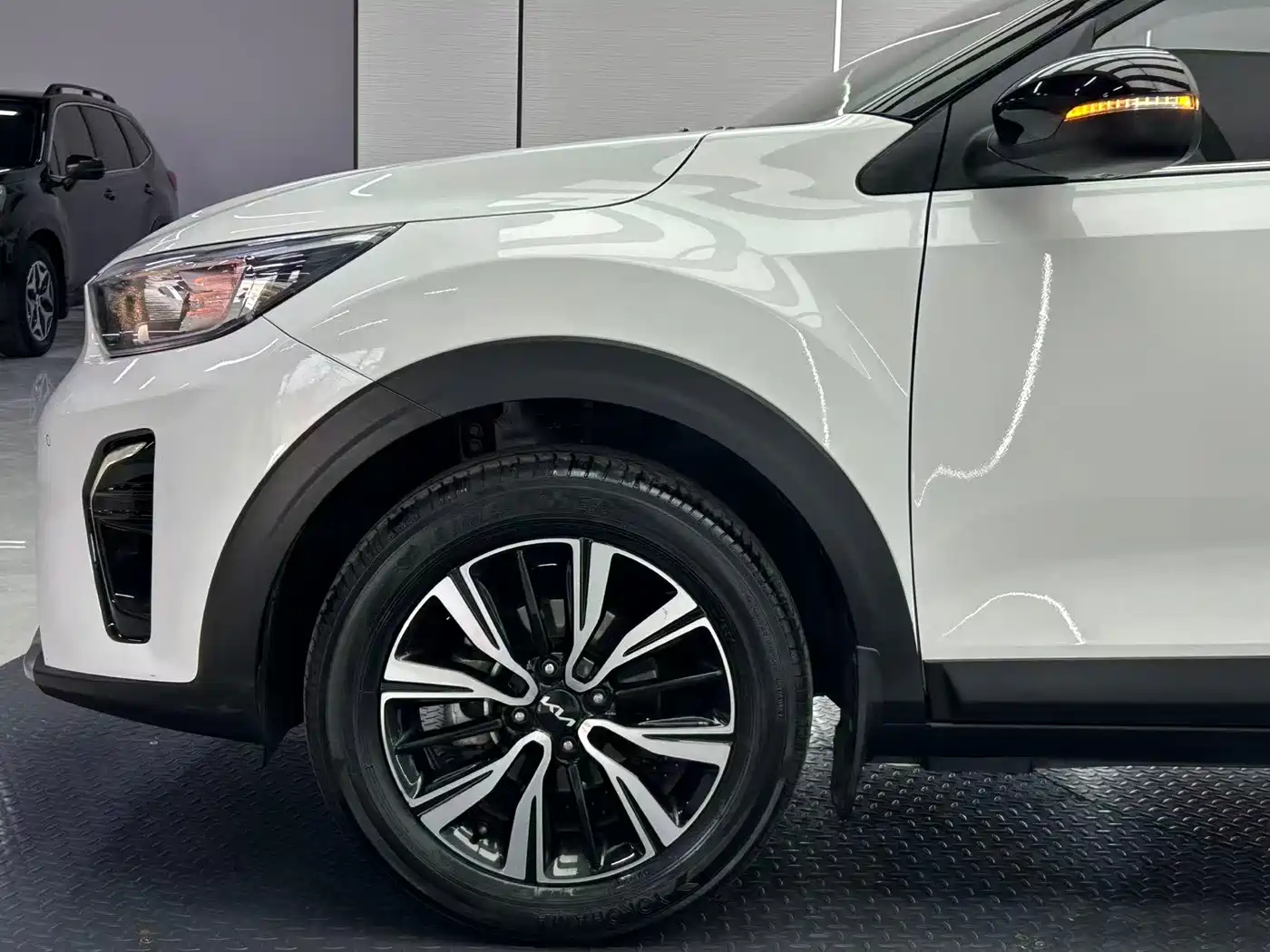 Kia KX1 2021 1.4L CVT Fun Sunroof Version фото 9
