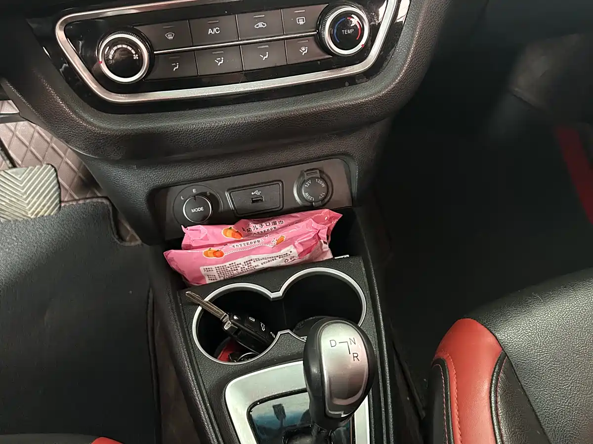 JIANGQI GROUP JAC IEV6E