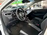 Фото 7 - Toyota Corolla