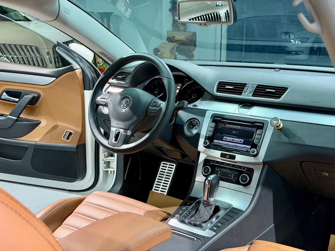 Volkswagen FAW-Volkswagen CC 2012 Model 2.0TSI Ultimate фото 14